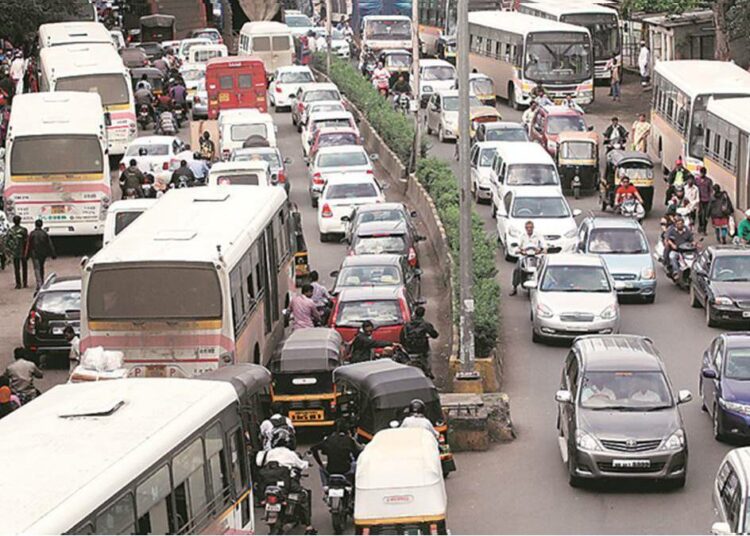 Survey of 15 roads to break the traffic jam in Pune