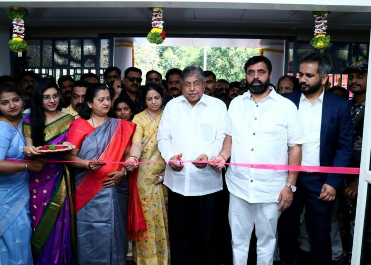 Inauguration of various projects of Pimpri Chinchwad Municipal Corporation by the Guardian Minister